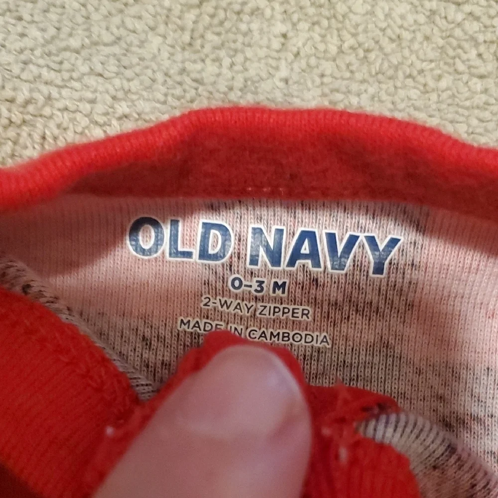 Old Navy wrap yourself